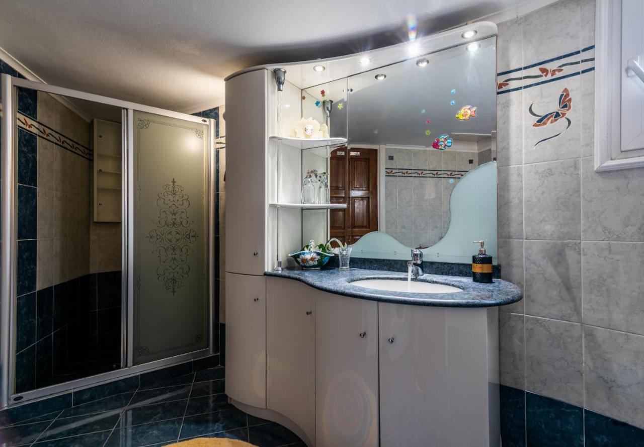 Вилла Melisses Sea View House Plaka  Экстерьер фото