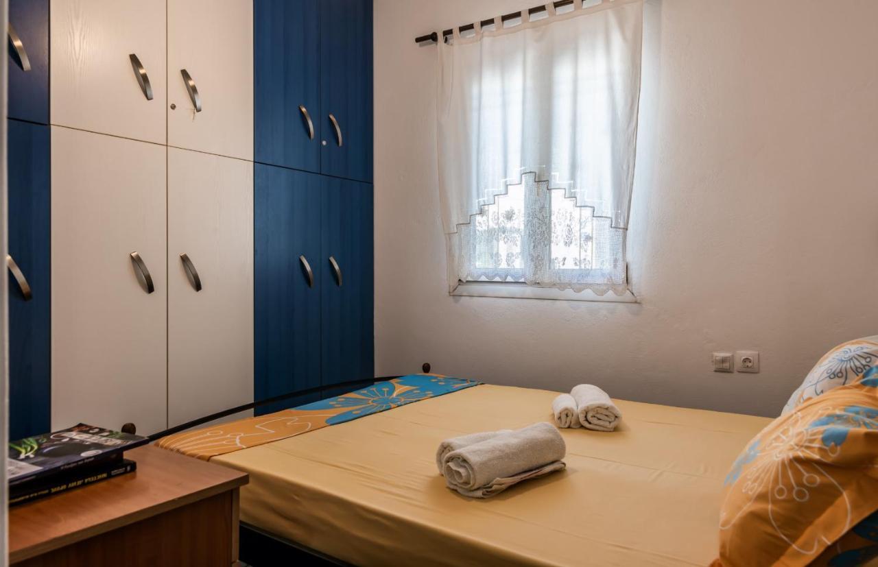 Вилла Melisses Sea View House Plaka  Экстерьер фото